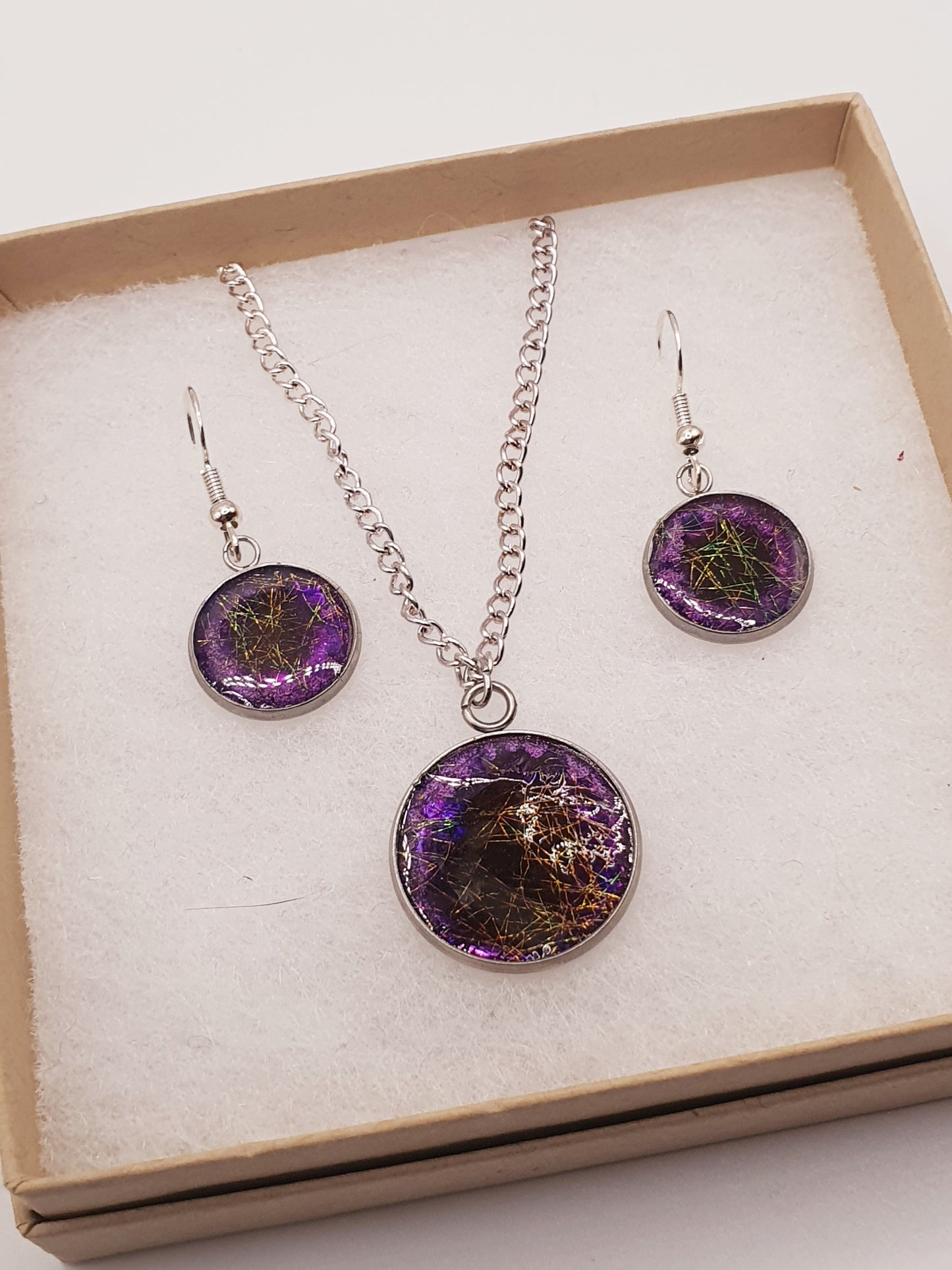 Resin jewellery set