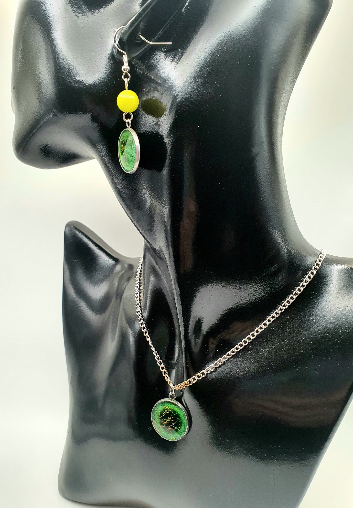 Jade resin jewellery set