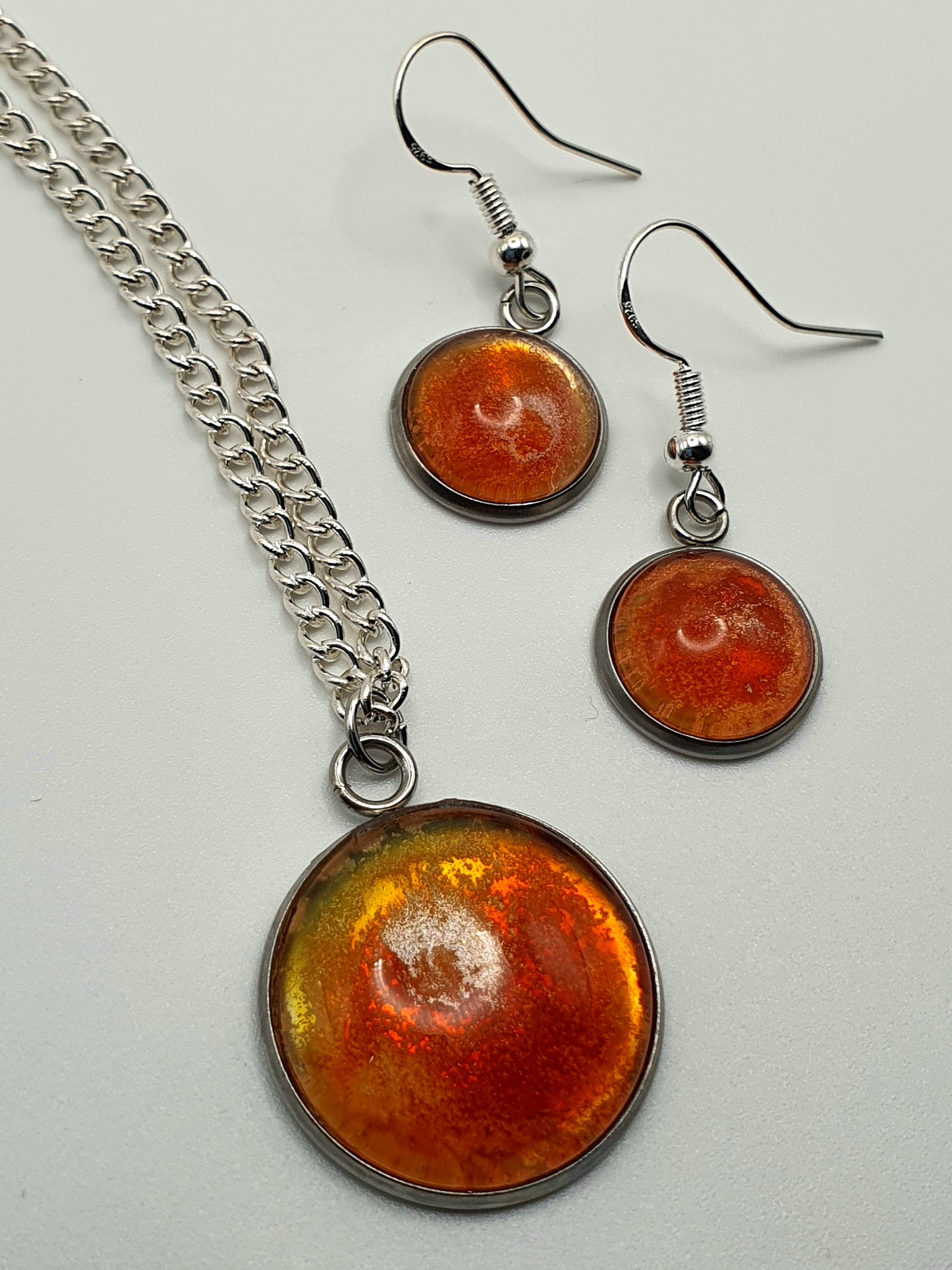 Resin jewellery set