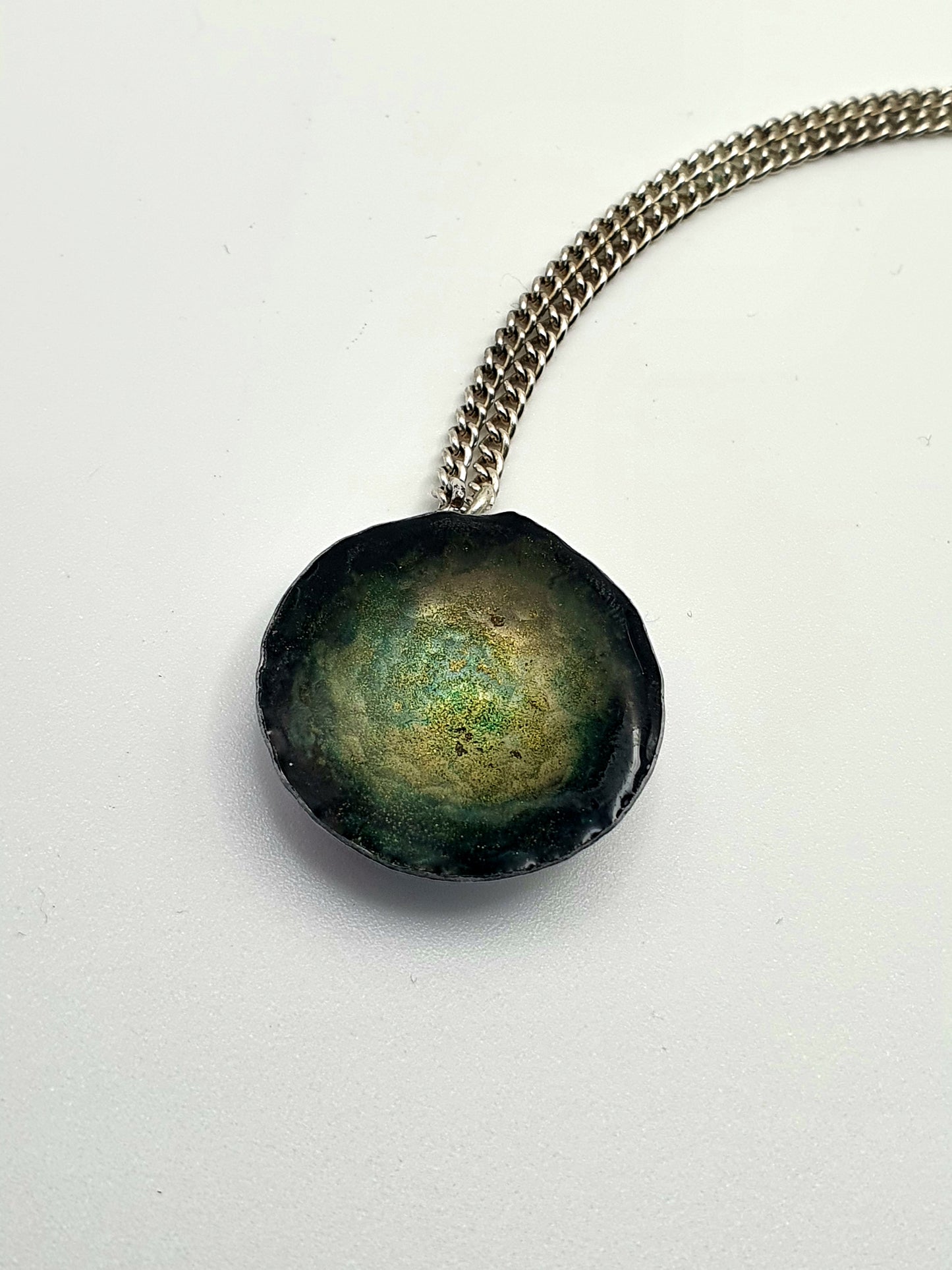 Hammered resin bowl necklace