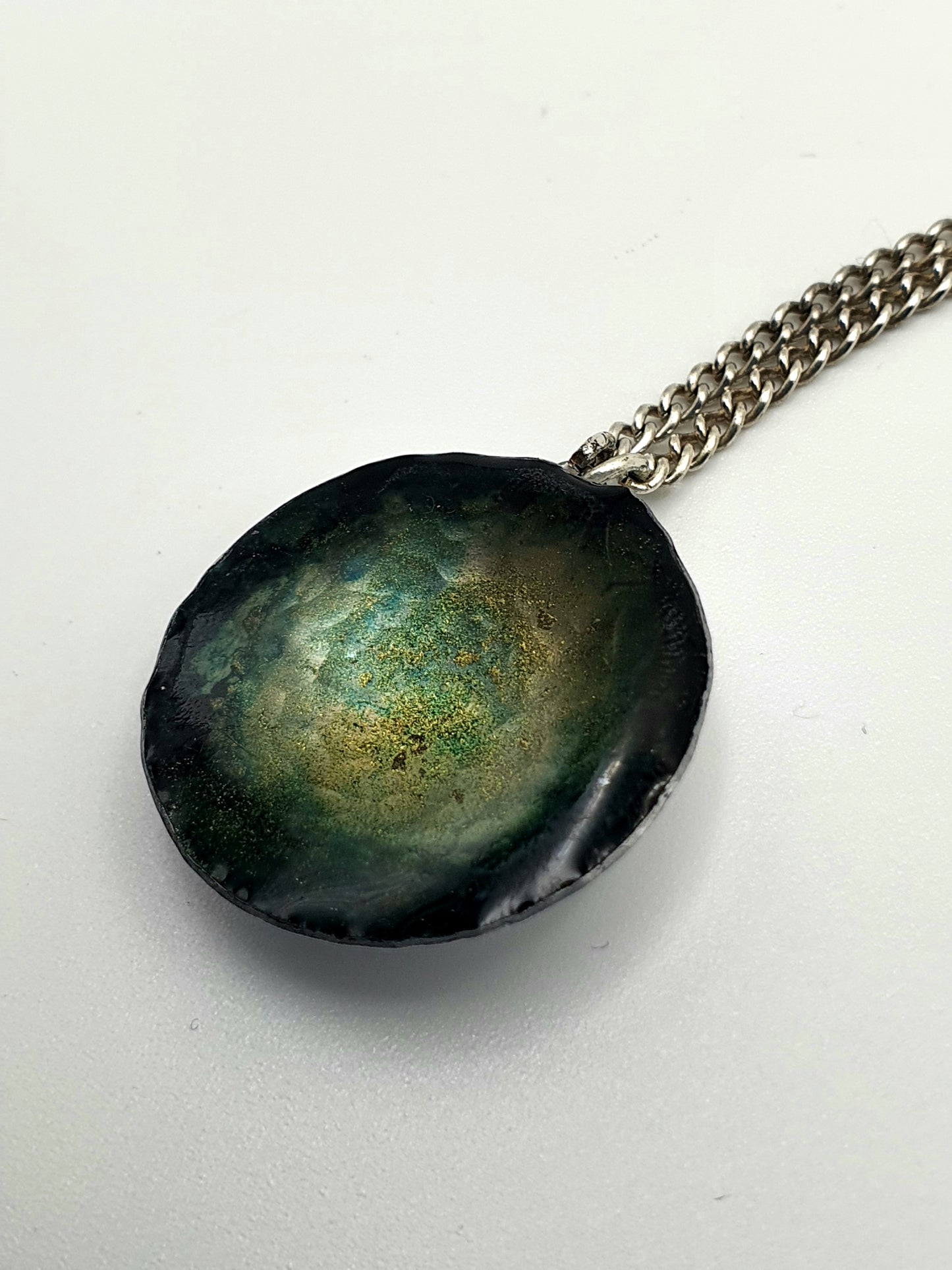 Hammered resin bowl necklace