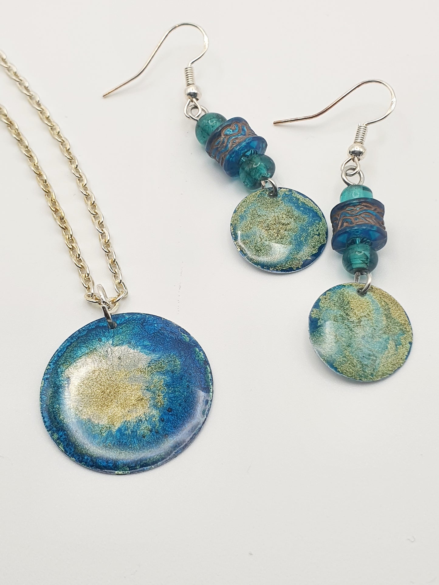 Resin jewellery set